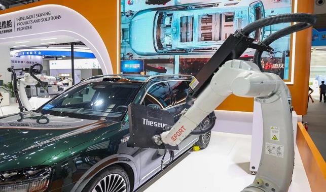 時政微觀察丨推動全球開放合作的中國擔當