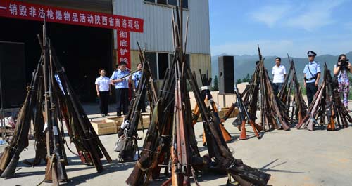 商洛公安機關銷毀一批非法槍爆物品