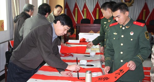 商洛書法家協(xié)會開展“文化送警營”活動