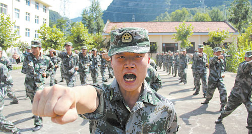 商山洛水練兵忙